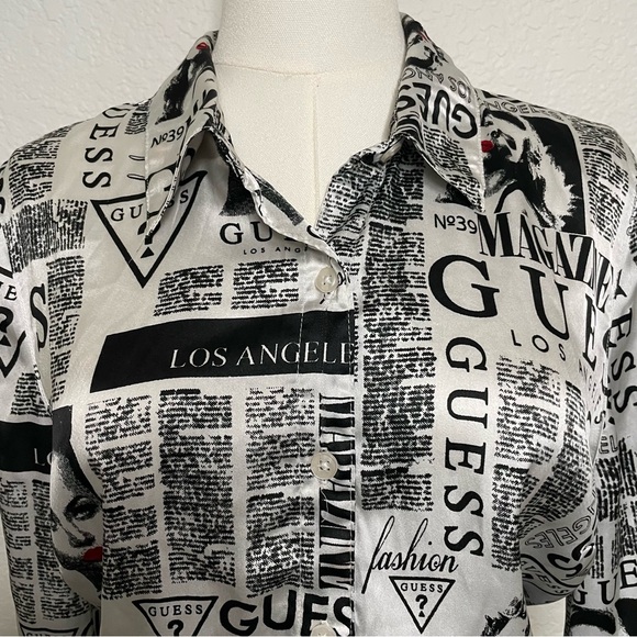 GUESS Los Angeles Oversized Button-Up Shirt Newspaper Print - Picture 5 of 9